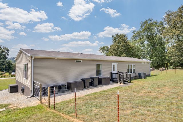 175 Lone Oak Dr, Rickman, TN 38580