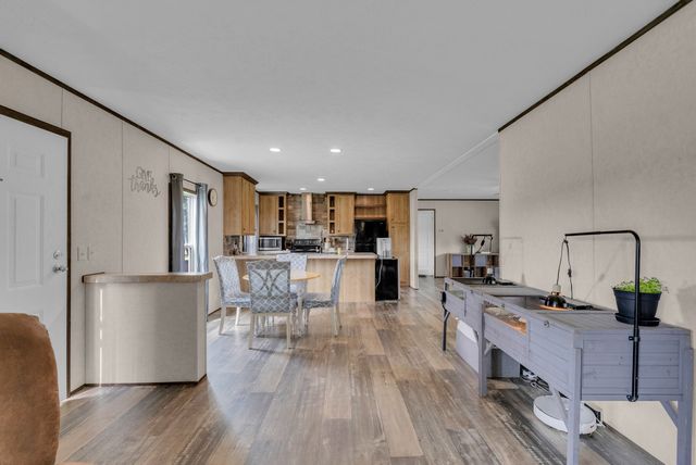 175 Lone Oak Dr, Rickman, TN 38580