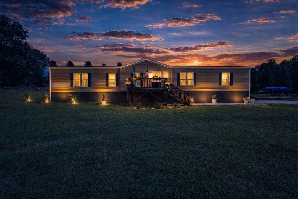 175 Lone Oak Dr, Rickman, TN 38580