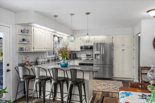 1613 Fort Sumter Drive, Lexington, KY 40505