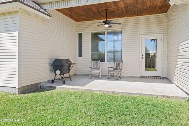 208 Overbrook Drive, Broussard, LA 70518