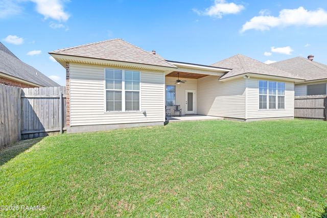 208 Overbrook Drive, Broussard, LA 70518