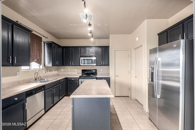 7642 W Tenderfoot Drive, Tucson, AZ 85757