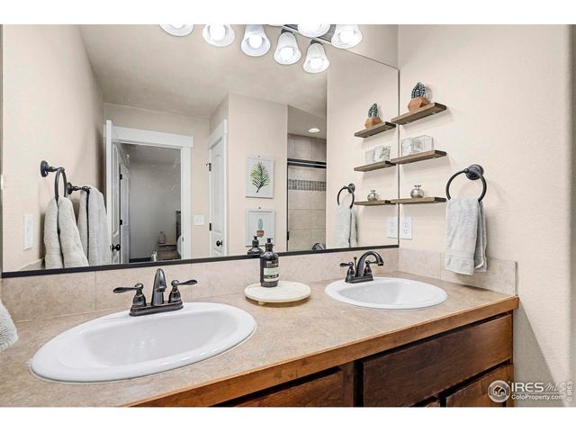 909 Campfire Dr, Fort Collins, CO 80524