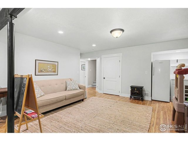 909 Campfire Dr, Fort Collins, CO 80524