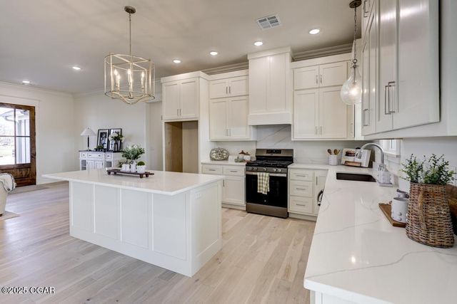 518 River Birch Circle, Galena, KS 66739