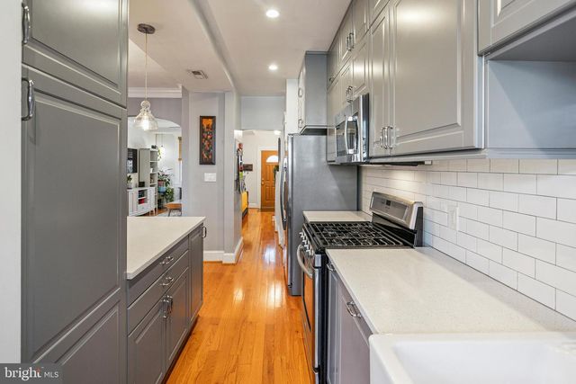 427 INGRAHAM ST NW, Washington, DC 20011