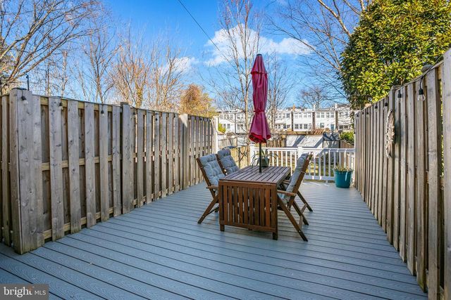 427 INGRAHAM ST NW, Washington, DC 20011