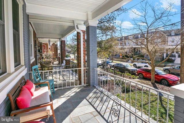 427 INGRAHAM ST NW, Washington, DC 20011