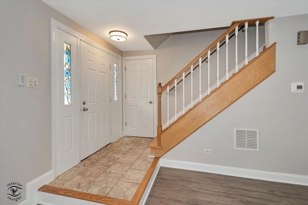 9327 Bradford Lane, Orland Park, IL 60462 — photo 3