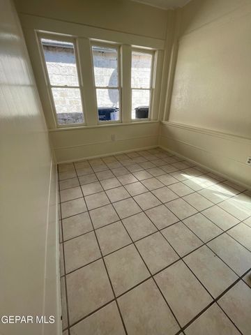 1518 LAWTON Drive, El Paso, TX 79902