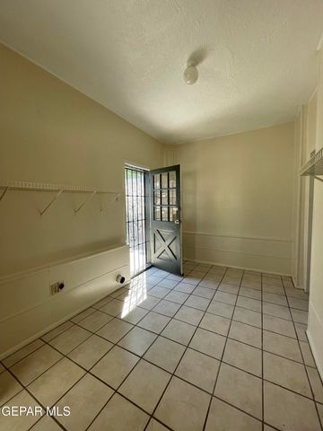 1518 LAWTON Drive, El Paso, TX 79902