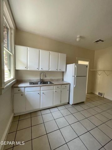 1518 LAWTON Drive, El Paso, TX 79902