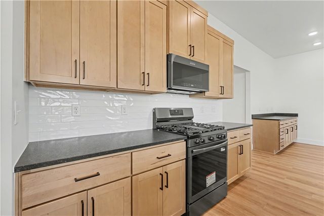 1806 Bugg Street, Pea Ridge, AR 72751
