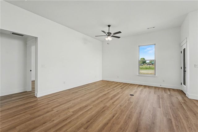1806 Bugg Street, Pea Ridge, AR 72751