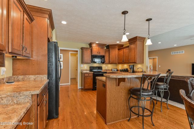 367 Arbor Green Way, Fisherville, KY 40023