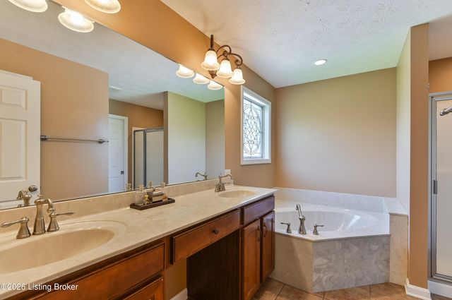 367 Arbor Green Way, Fisherville, KY 40023