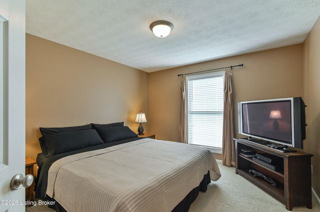 367 Arbor Green Way, Fisherville, KY 40023