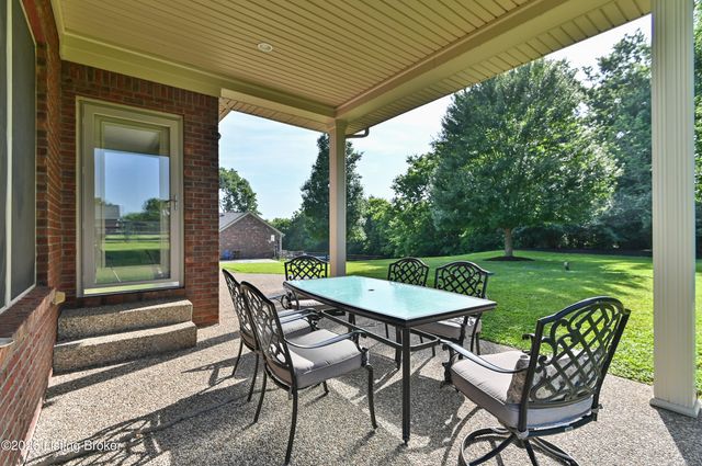 367 Arbor Green Way, Fisherville, KY 40023