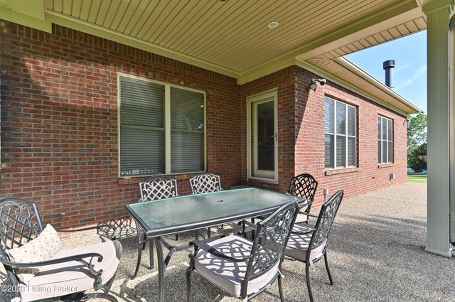 367 Arbor Green Way, Fisherville, KY 40023