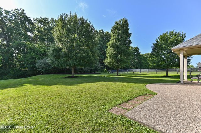 367 Arbor Green Way, Fisherville, KY 40023