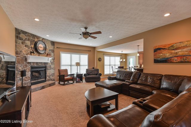 367 Arbor Green Way, Fisherville, KY 40023