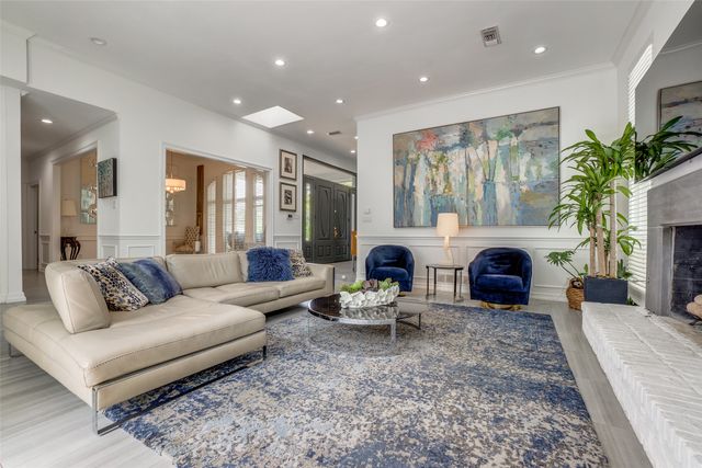 7220 Lavendale Circle, Dallas, TX 75230