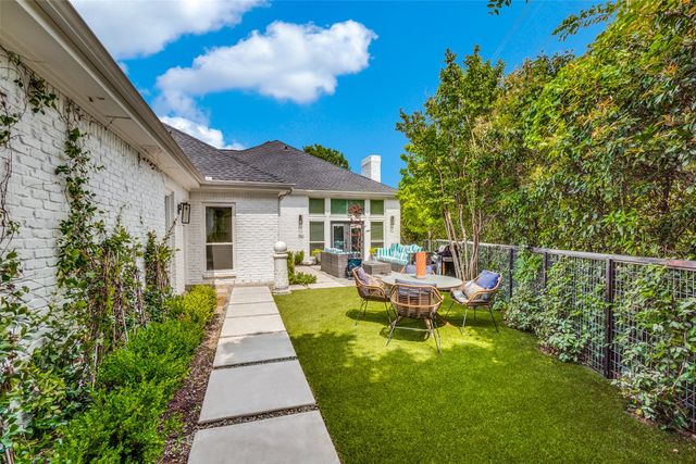 7220 Lavendale Circle, Dallas, TX 75230