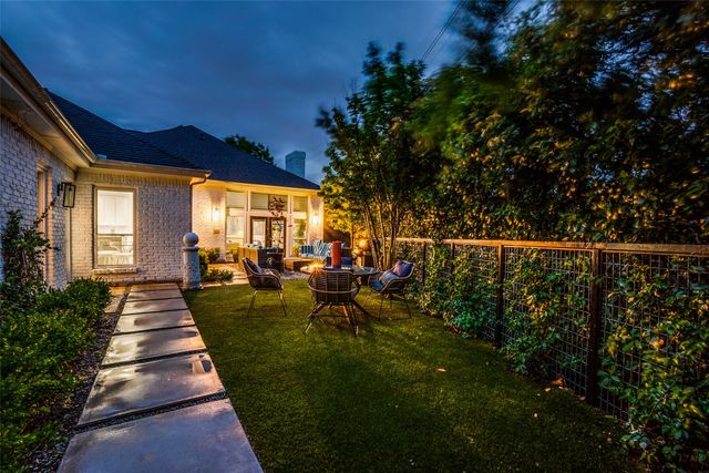 7220 Lavendale Circle, Dallas, TX 75230