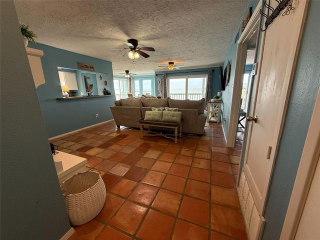500 Tiki Drive 108C, Galveston, TX 77554