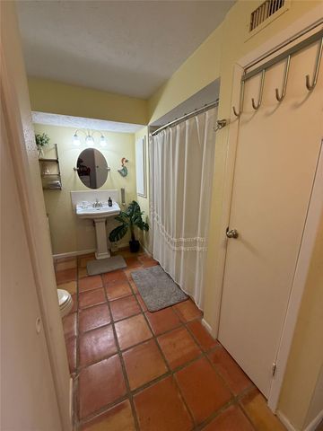 500 Tiki Drive 108C, Galveston, TX 77554