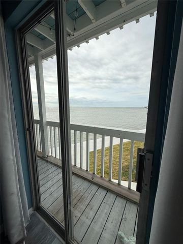 500 Tiki Drive 108C, Galveston, TX 77554