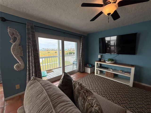 500 Tiki Drive 108C, Galveston, TX 77554