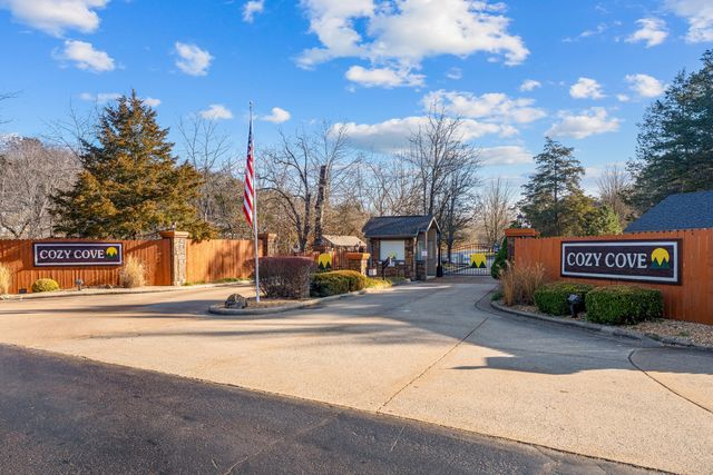 521 Cozy Lane, Branson, MO 65616