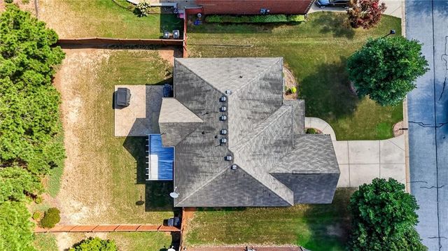 8742 Hamil Court, Douglasville, GA 30135