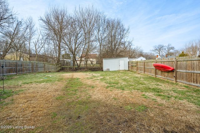 6213 Forsythia Ln, Louisville, KY 40229