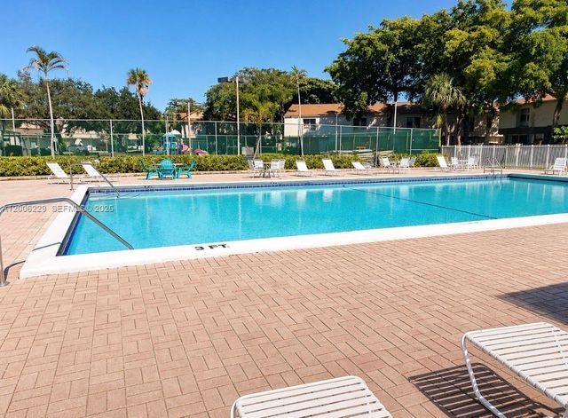 8224 NW 9th Ct 3, Plantation, FL 33324