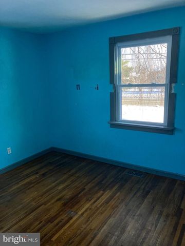 1820 HILLTOWN PIKE, Hilltown, PA 18927