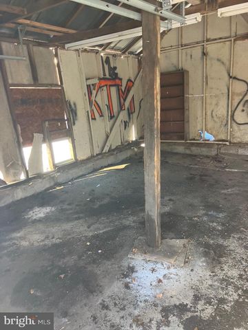 1820 HILLTOWN PIKE, Hilltown, PA 18927