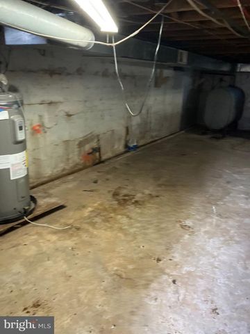 1820 HILLTOWN PIKE, Hilltown, PA 18927