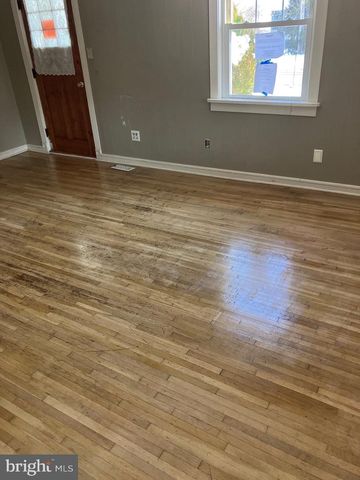 1820 HILLTOWN PIKE, Hilltown, PA 18927