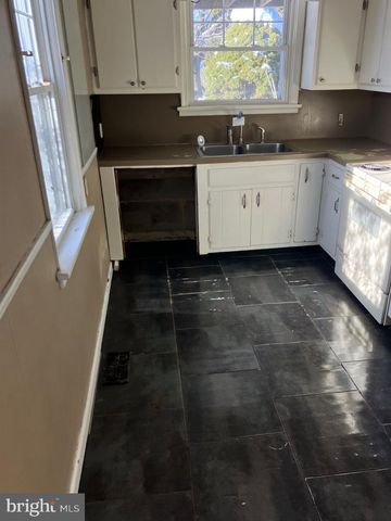 1820 HILLTOWN PIKE, Hilltown, PA 18927