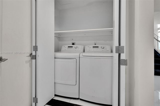 1395 Brickell Ave 3404, Miami, FL 33131