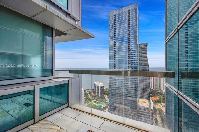 1395 Brickell Ave 3404, Miami, FL 33131