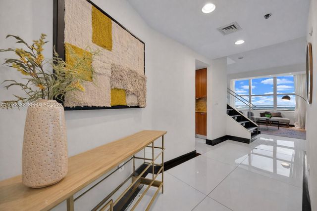 1395 Brickell Ave 3404, Miami, FL 33131