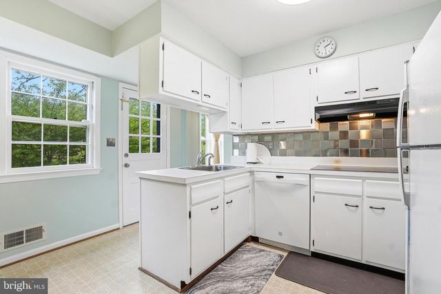12131 DAVID DR, Silver Spring, MD 20904