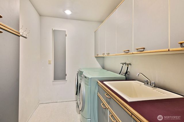 3705 Steelhead Drive, Greenbank, WA 98253
