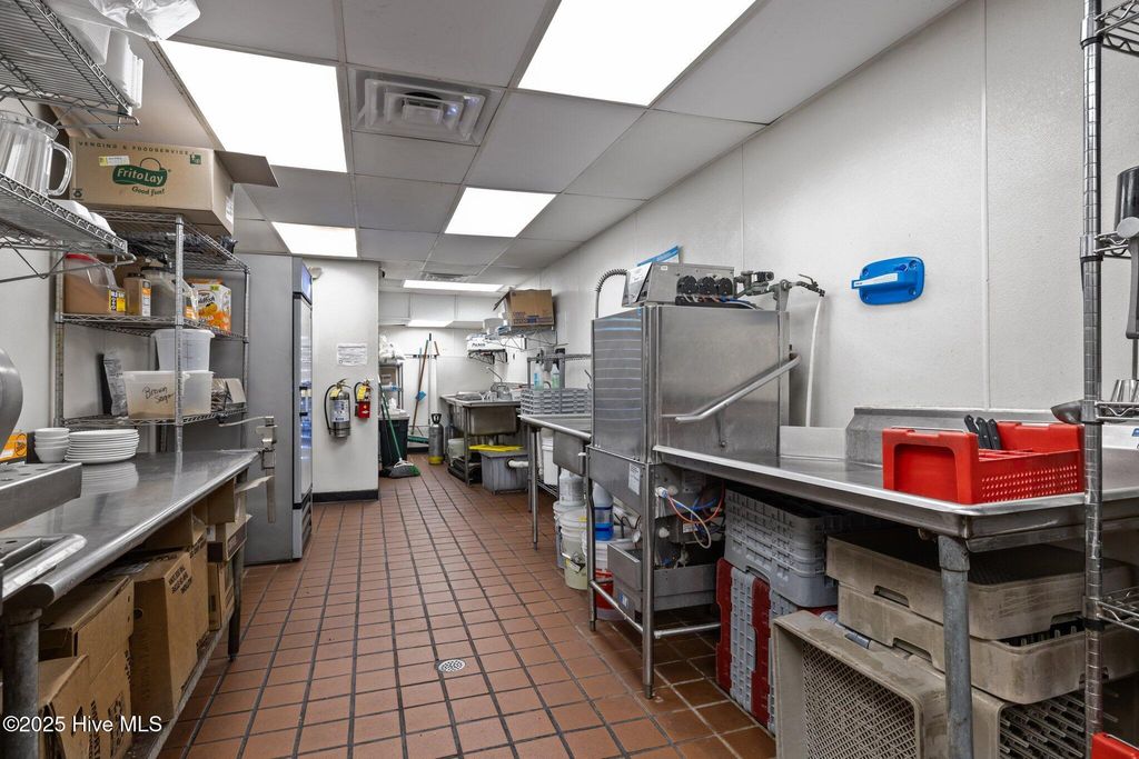 Image 24 of property listing at 509 Front Street, Beaufort, NC 28516