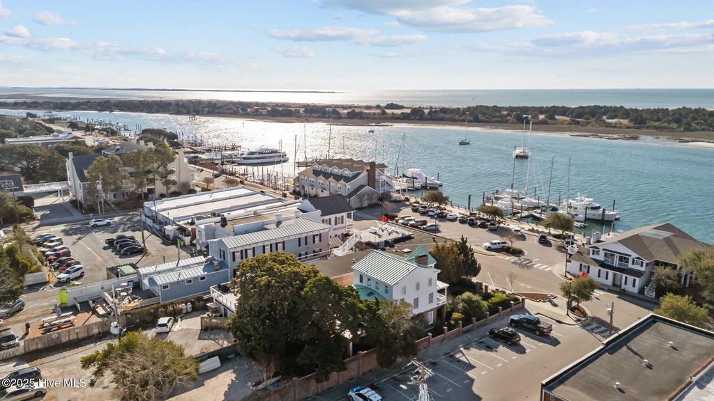 Image 38 of property listing at 509 Front Street, Beaufort, NC 28516