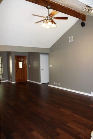 309 Juniper DR, Mountain City, TX 78610